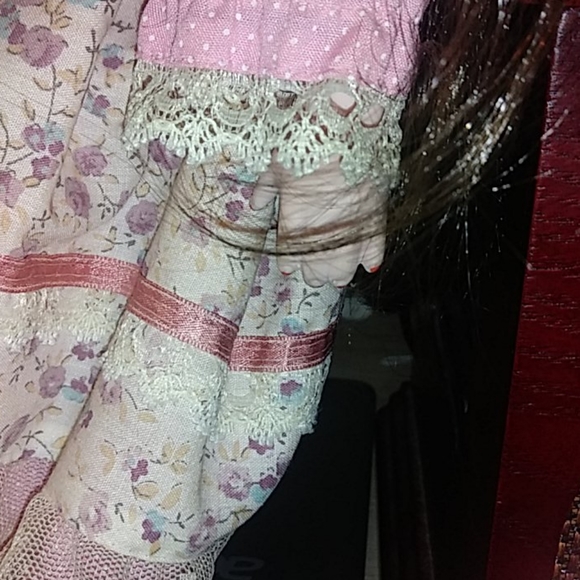 Porcelain doll - Picture 4 of 5